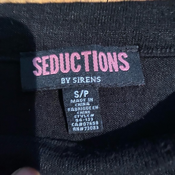 SEDUCTIONS | Black summer tank top - Picture 3 of 3